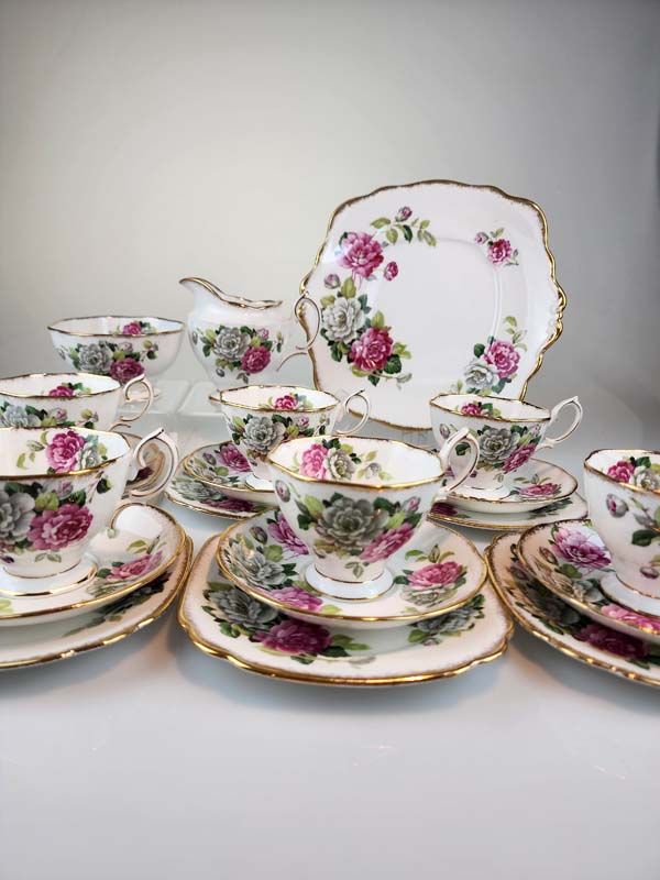 Royal Albert: Royal Albert - Evening Rhapsody tea set