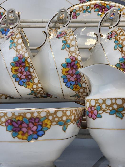 Royal Albert - Floral Tea Set