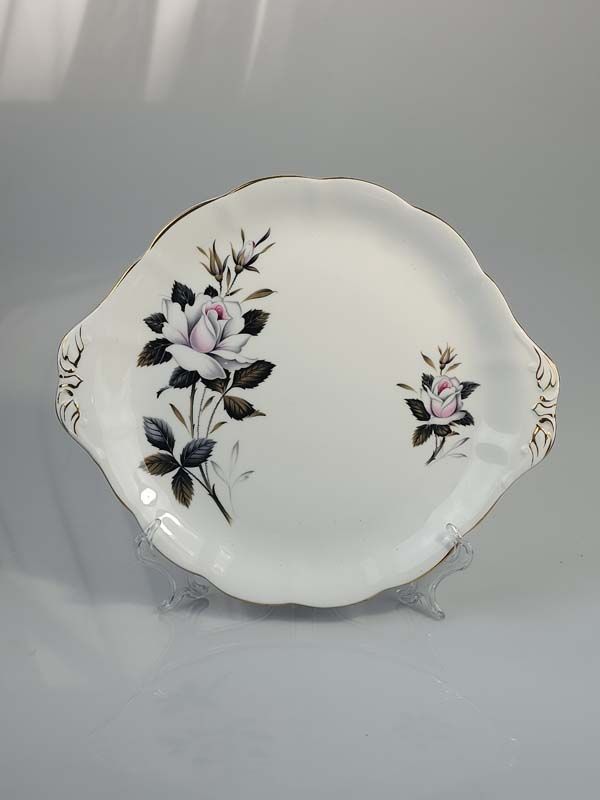 Queens Messenger - white rose dish