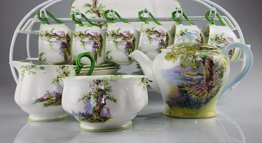 Royal Albert: Royal Albert - Greenwood Tree Tea Set