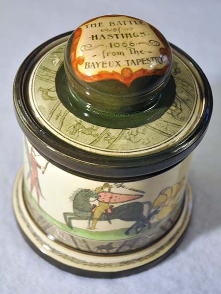 China & Ceramics: Royal Doulton Bayeux Tapestry D2873