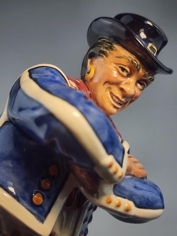 Royal Doulton figurine The Hornpipe HN2161