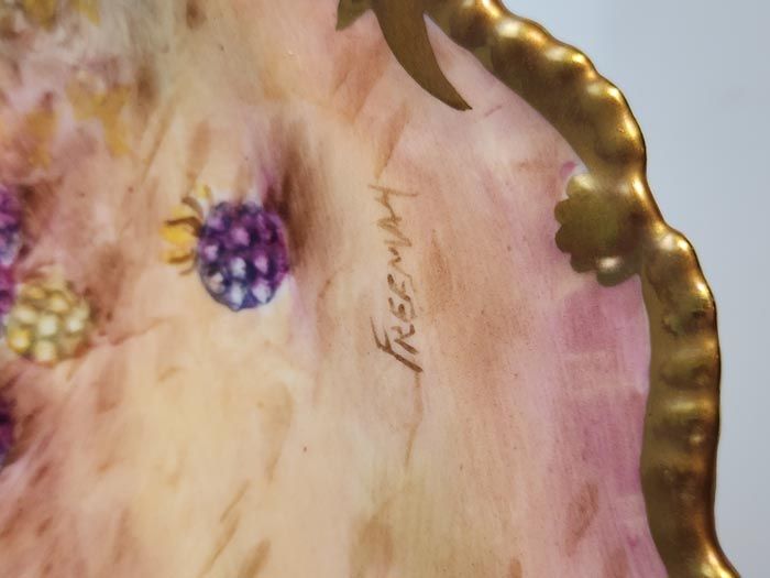 Royal Worcester: Royal Worcester Fruit Raised Bowl