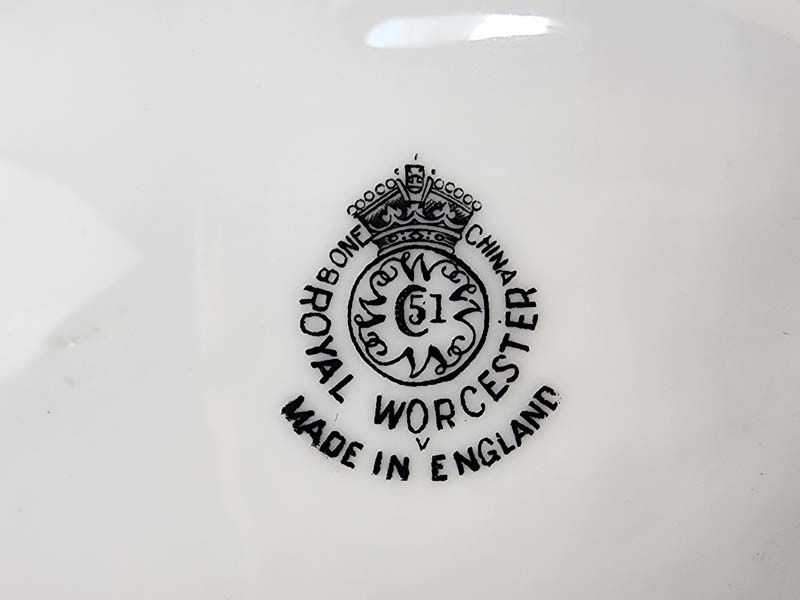 Royal Worcester: Royal Worcester Dish - Fruit