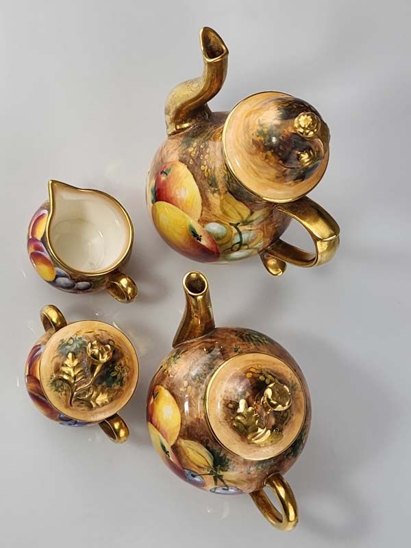Royal Worcester: Royal Worcester Miniature Set - Fruit
