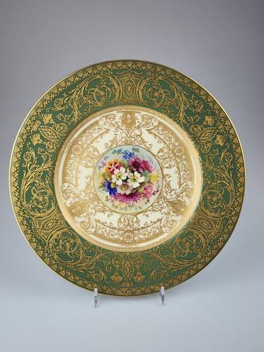 Royal Worcester Plate, Flower posy green gilt.