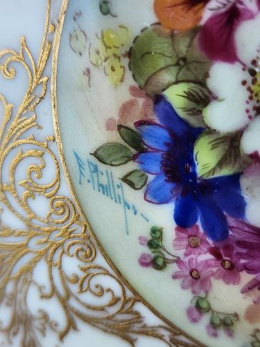 China & Ceramics: Royal Worcester Plate - Green Flower