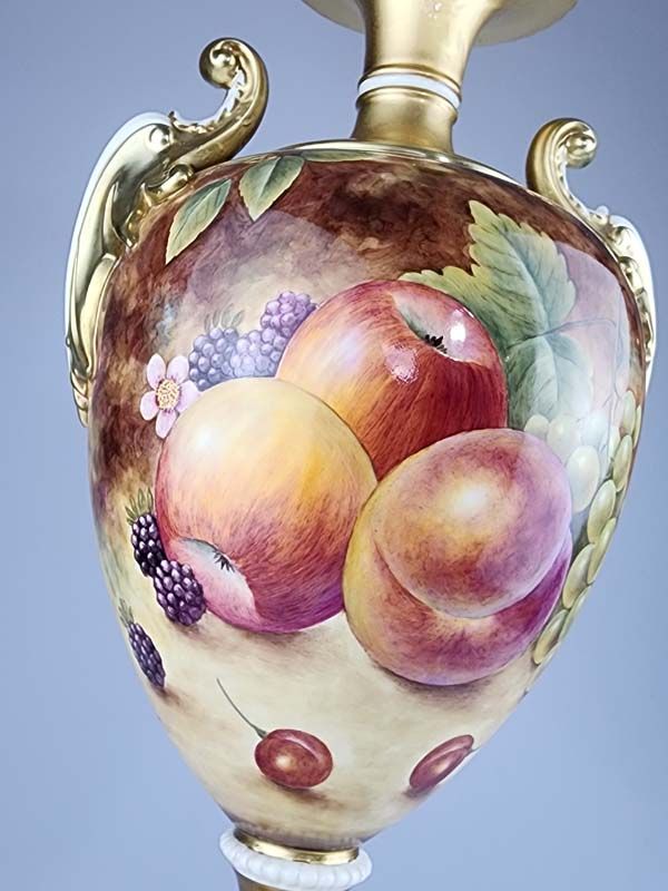 Royal Worcester: Royal Worcester Huge 54cm tall Fruit Vase