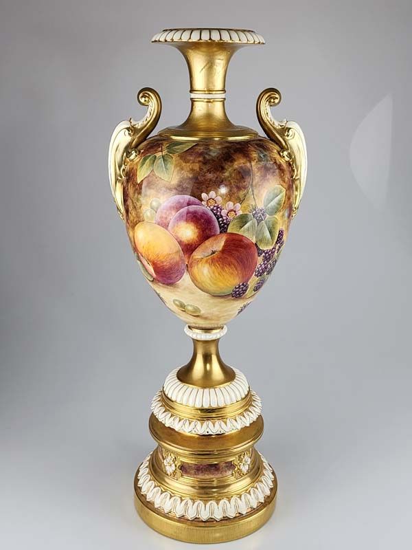 Royal Worcester: Royal Worcester Huge 54cm tall Fruit Vase