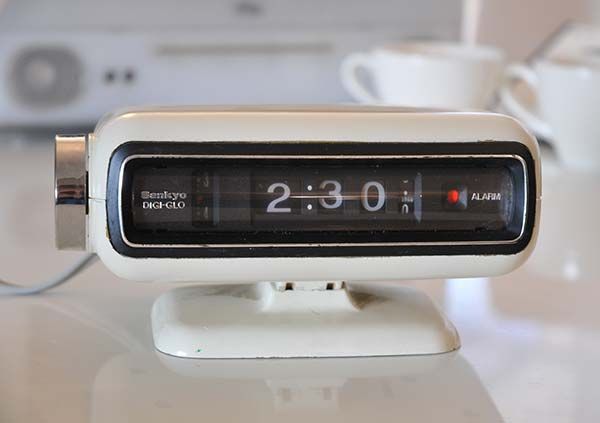 Vintage & Retro: Sankyo DIGI-GLO alarm clock