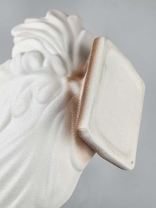 NZ Pottery: Titian Studio Ware Leaf Vase