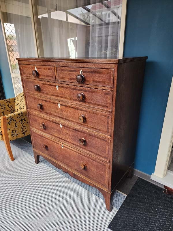 Victorian Oak Chest of Drawers