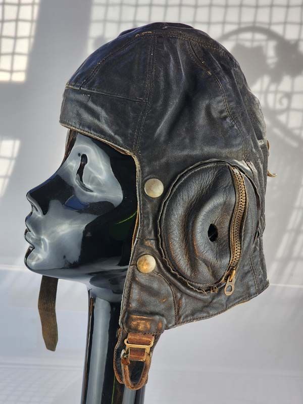 Leather flying helmet / hat